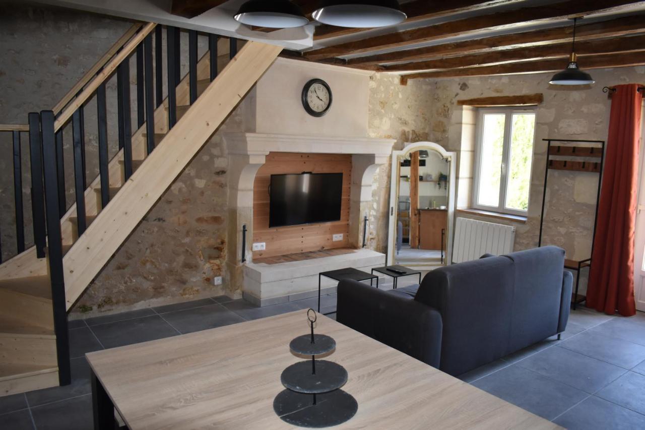 Maison De Charme Ligueil Buitenkant foto